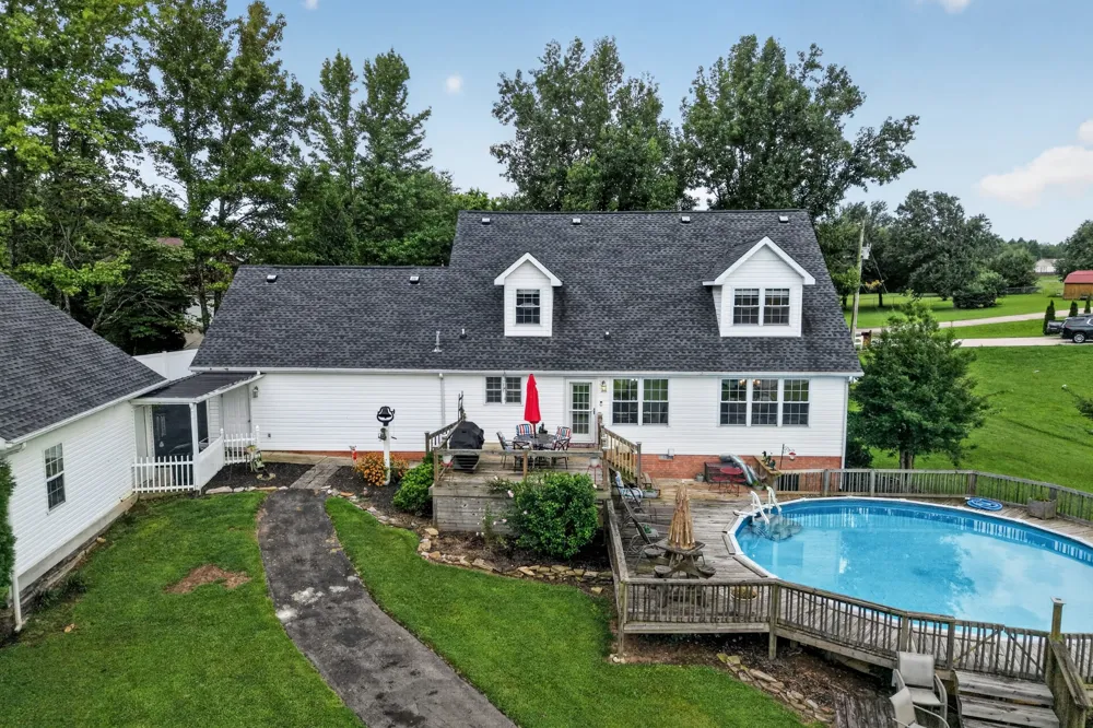 214 Lake Villa Cir Morrison, TN 37357
