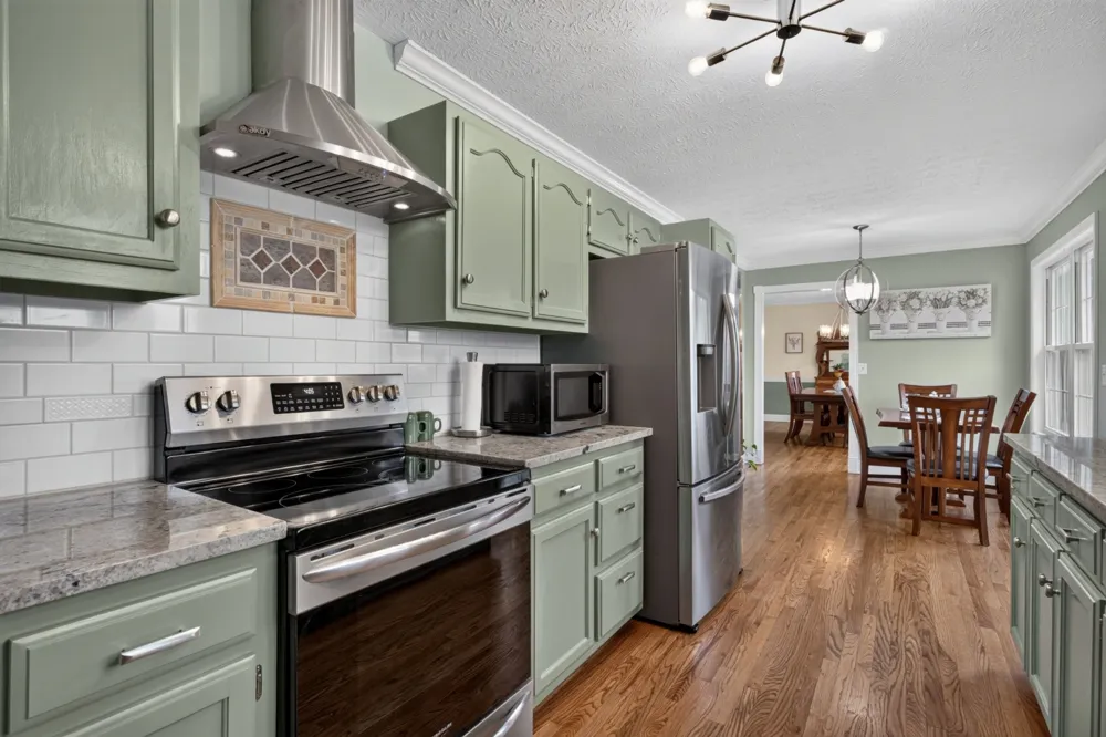 214 Lake Villa Cir Morrison, TN 37357