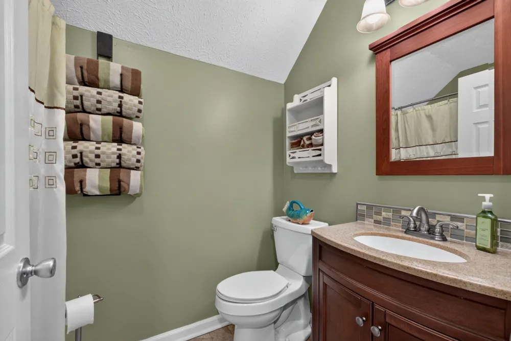214 Lake Villa Cir Morrison, TN 37357