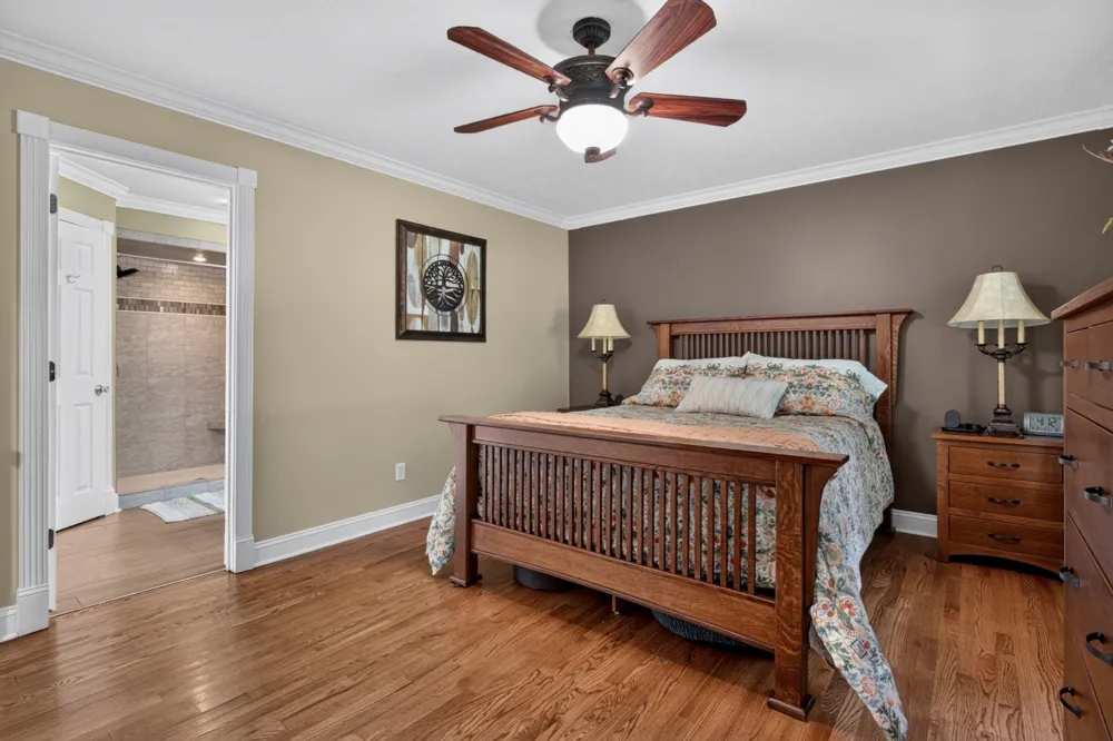 214 Lake Villa Cir Morrison, TN 37357