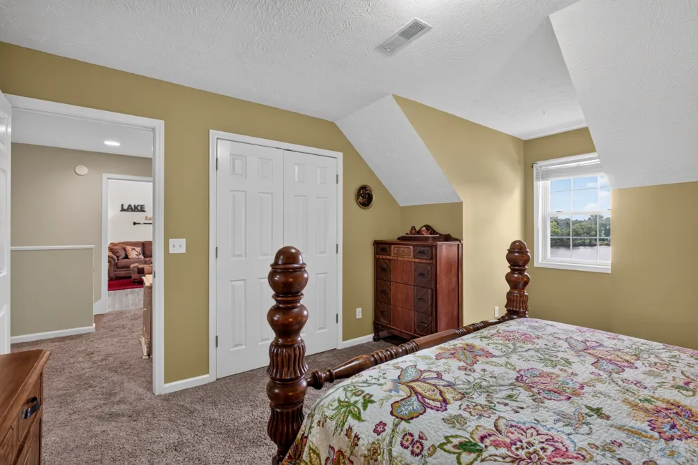 214 Lake Villa Cir Morrison, TN 37357