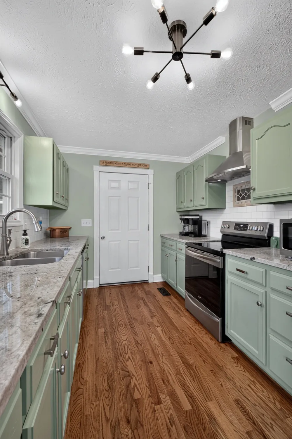 214 Lake Villa Cir Morrison, TN 37357