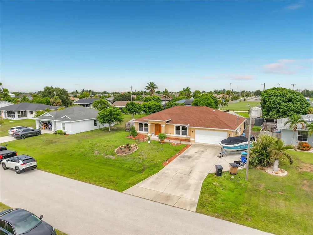 2221 SW 3RD AVENUE Cape Coral, FL 33991