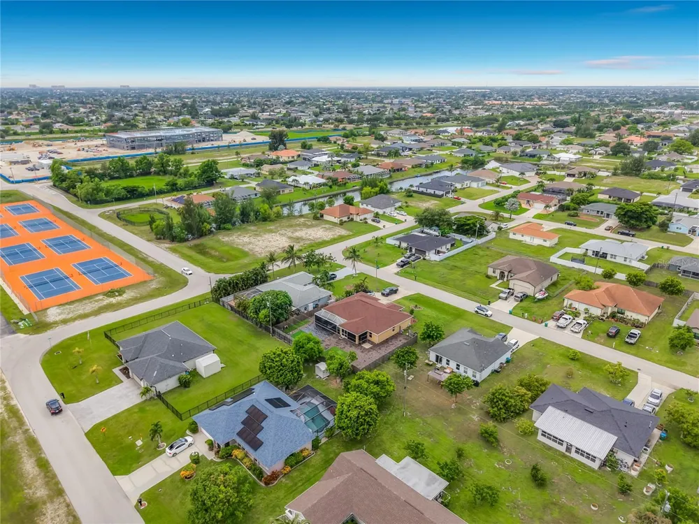 2221 SW 3RD AVENUE Cape Coral, FL 33991