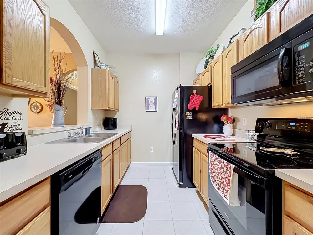 2784 ALMATON LOOP #205 Kissimmee, FL 34747