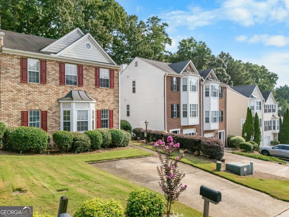 2505 Thorngate DR Acworth, GA 30101