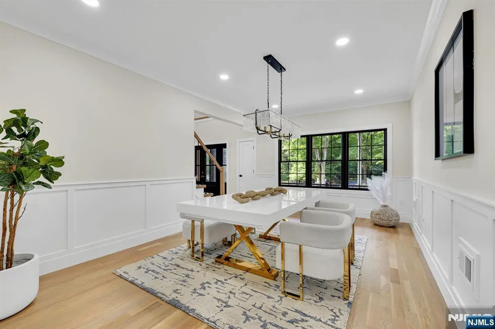 275 Beachwood Road Par-Troy Hills, NJ 07054