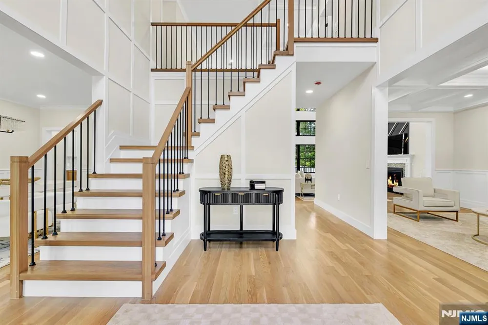 275 Beachwood Road Par-Troy Hills, NJ 07054