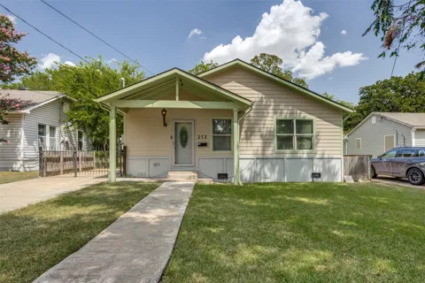 213 Holly Avenue