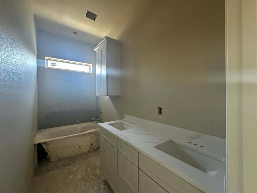 131 Lasso Loop Lorena, TX 76655