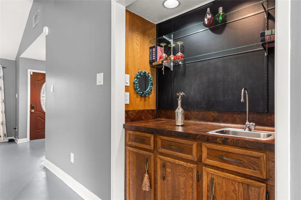 3726 Golden Lake Drive Kingwood, TX 77345