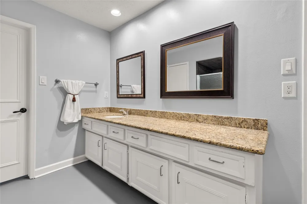 3726 Golden Lake Drive Kingwood, TX 77345