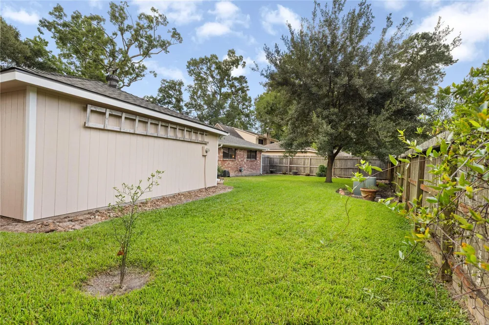 3726 Golden Lake Drive Kingwood, TX 77345