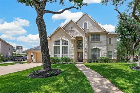 2002 Thorncrest Court