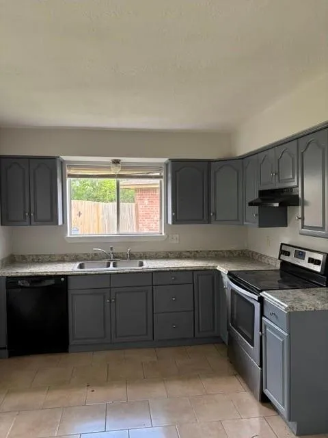 2910 Heritage House Drive Webster, TX 77598