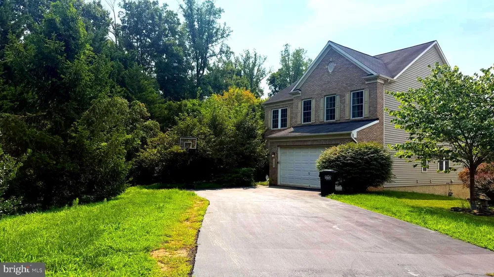 12525 CERROMAR PLACE Fairfax, VA 22030