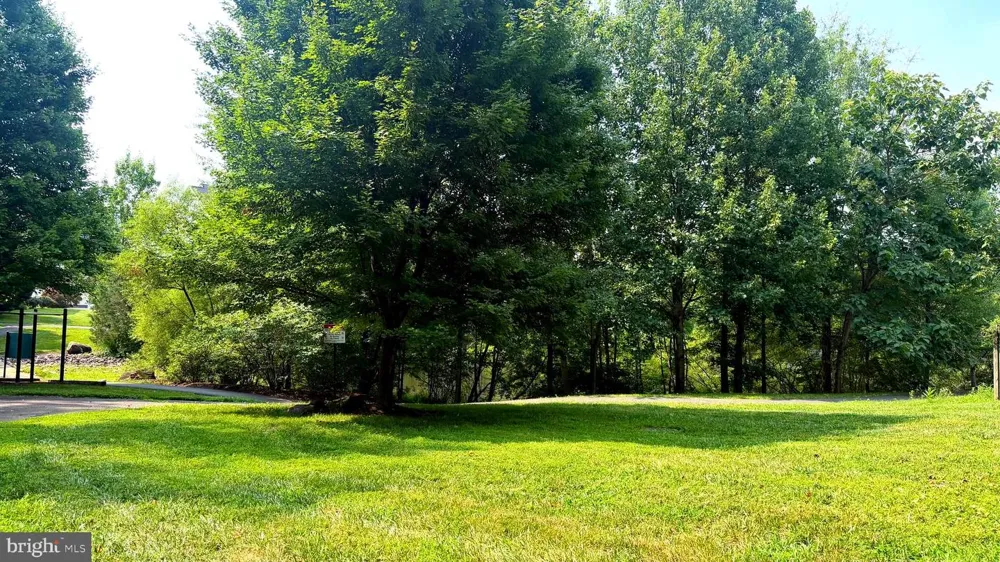 12525 CERROMAR PLACE Fairfax, VA 22030