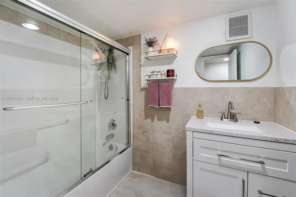 8950 SW 69th Ct #109 Pinecrest, FL 33156
