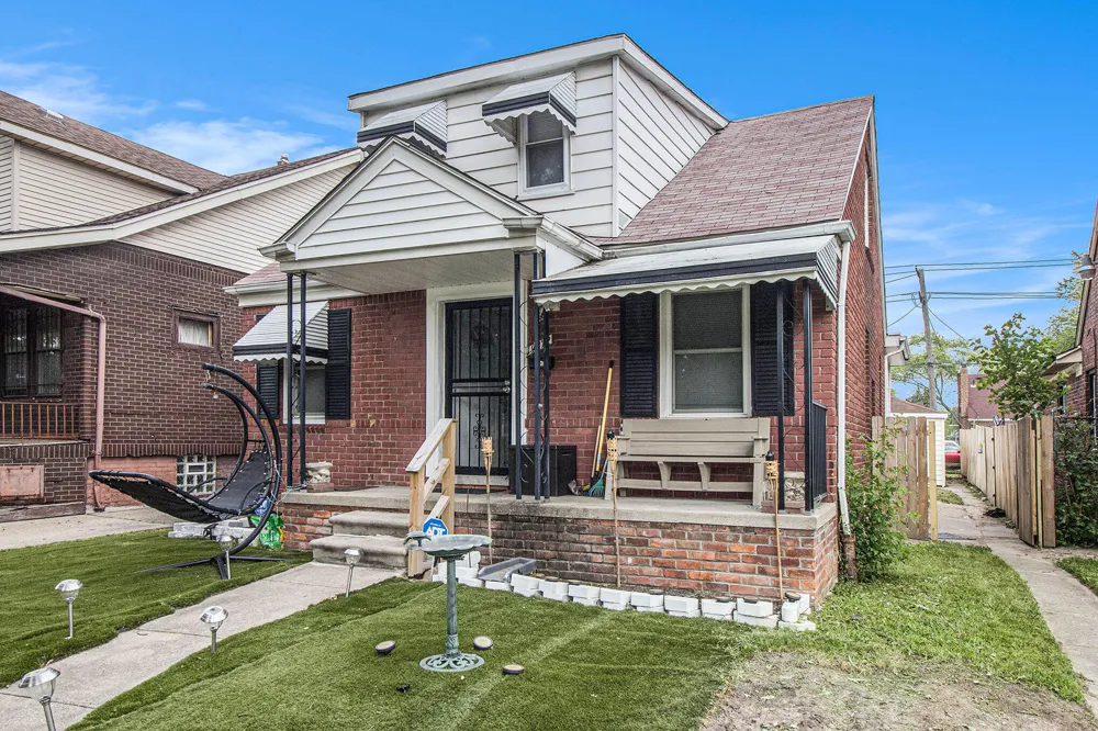 19312 Goulburn Avenue Detroit, MI 48205