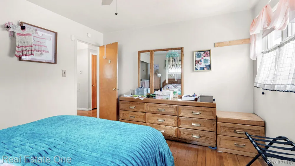 24748 Munson Street Taylor City, MI 48180