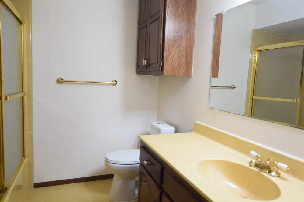1220 S Chestnut Avenue Broken Arrow, OK 74012