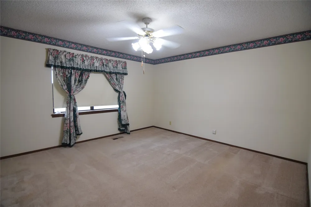 1220 S Chestnut Avenue Broken Arrow, OK 74012