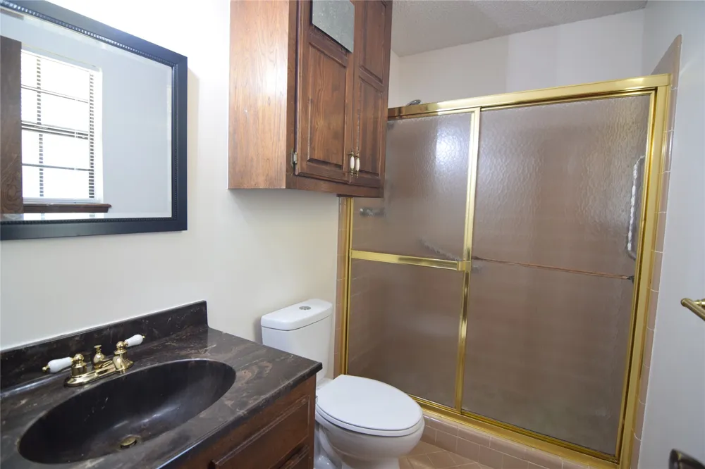 1220 S Chestnut Avenue Broken Arrow, OK 74012