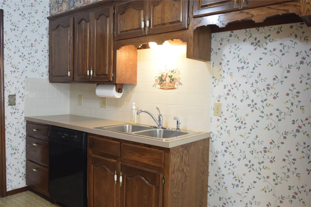 1220 S Chestnut Avenue Broken Arrow, OK 74012