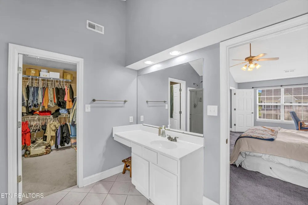 5021 Magic Lantern Drive Knoxville, TN 37918