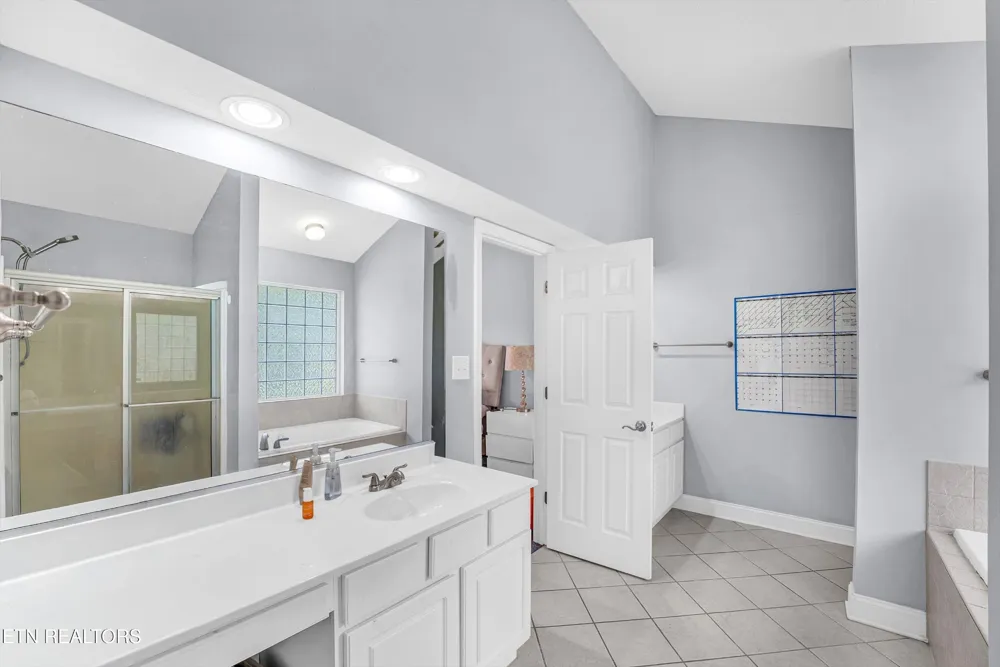 5021 Magic Lantern Drive Knoxville, TN 37918