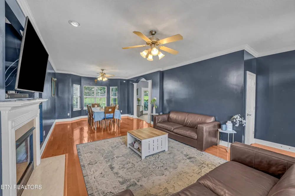 5021 Magic Lantern Drive Knoxville, TN 37918