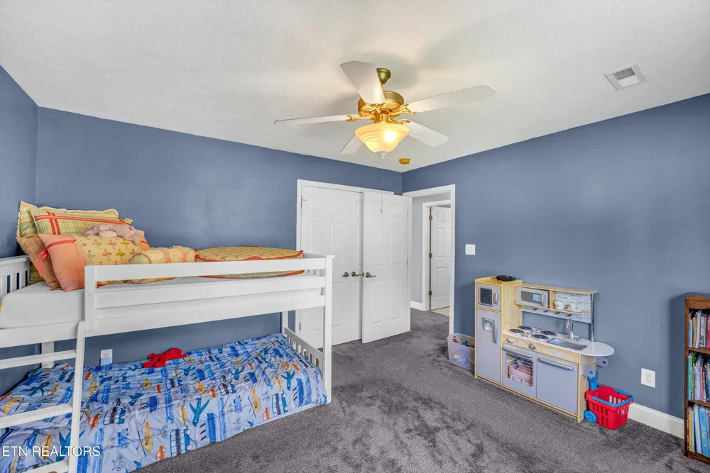 5021 Magic Lantern Drive Knoxville, TN 37918