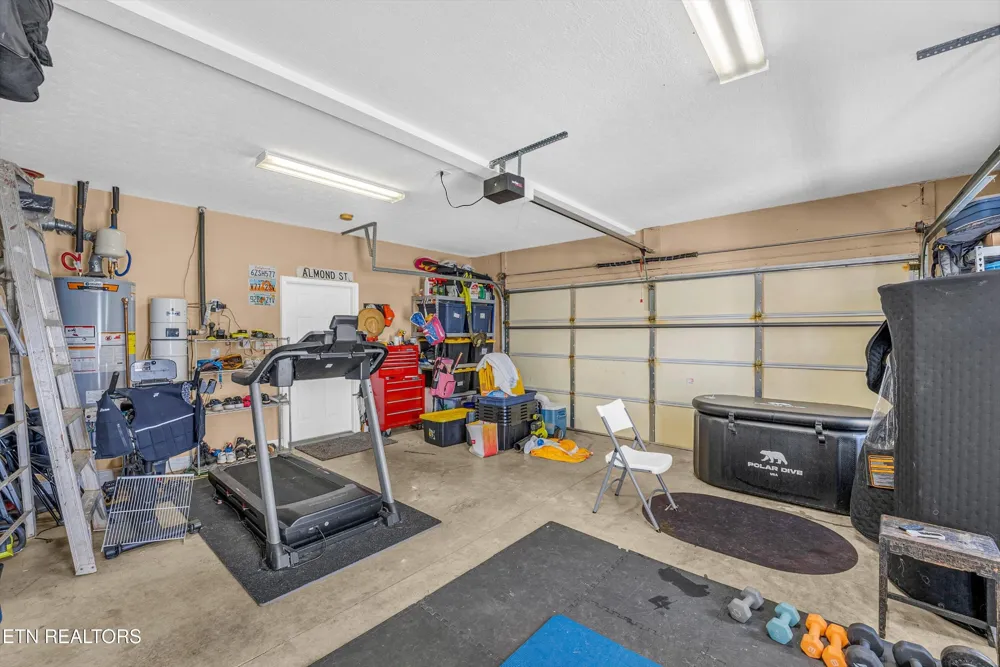 5021 Magic Lantern Drive Knoxville, TN 37918