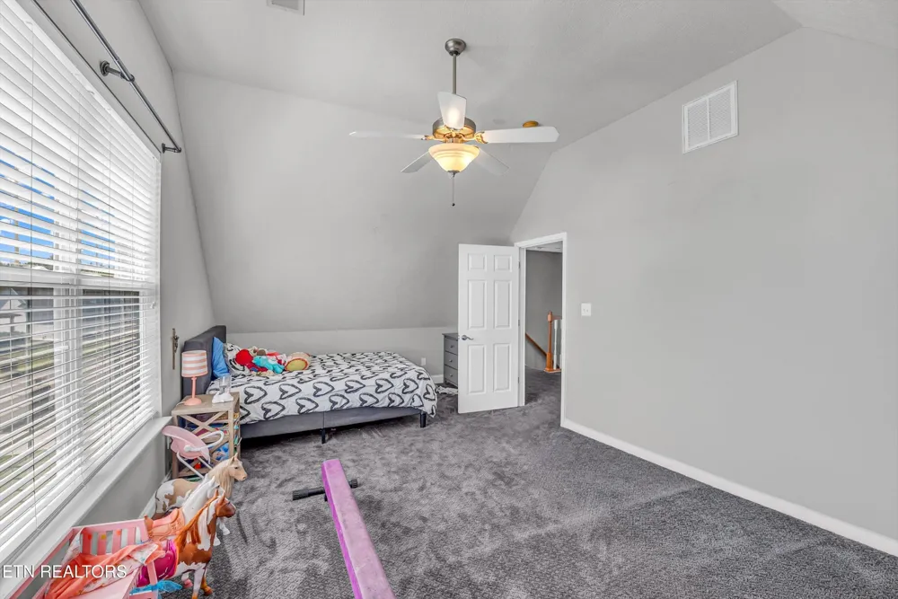 5021 Magic Lantern Drive Knoxville, TN 37918