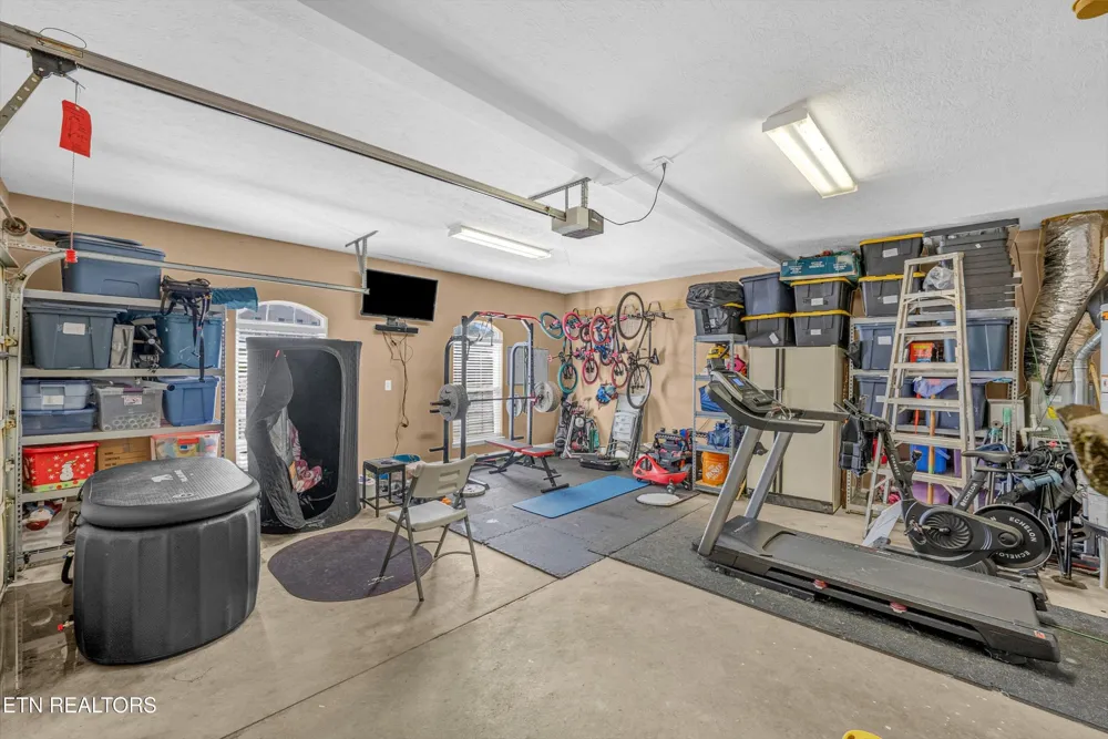 5021 Magic Lantern Drive Knoxville, TN 37918
