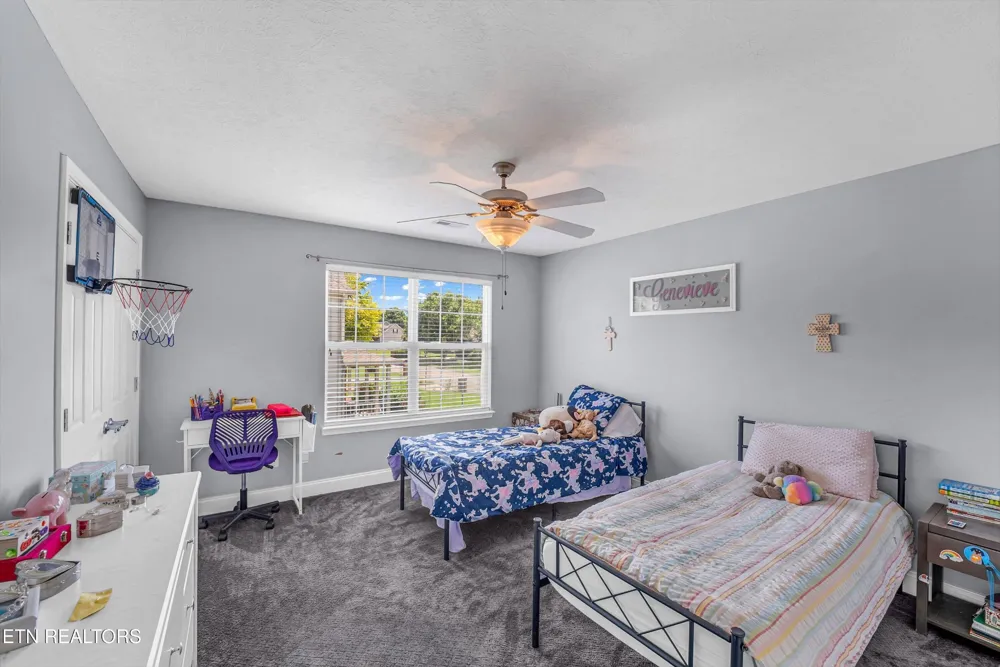 5021 Magic Lantern Drive Knoxville, TN 37918