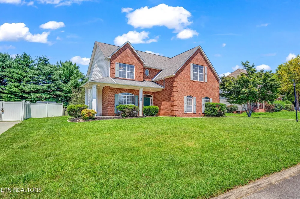 5021 Magic Lantern Drive Knoxville, TN 37918