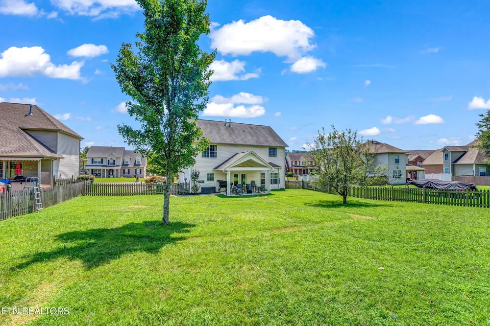 5021 Magic Lantern Drive Knoxville, TN 37918