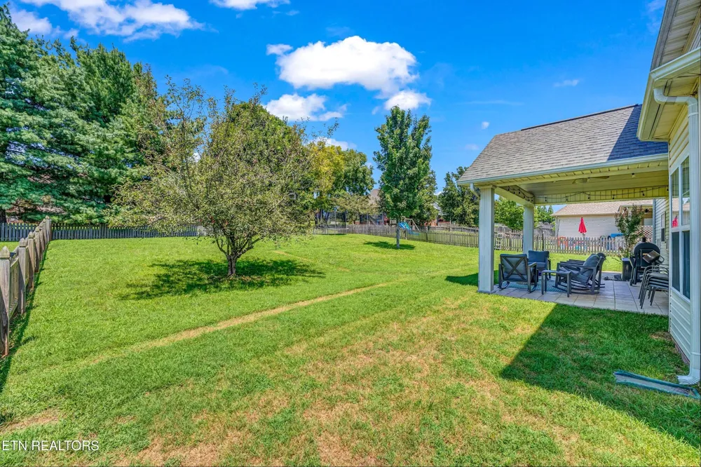 5021 Magic Lantern Drive Knoxville, TN 37918