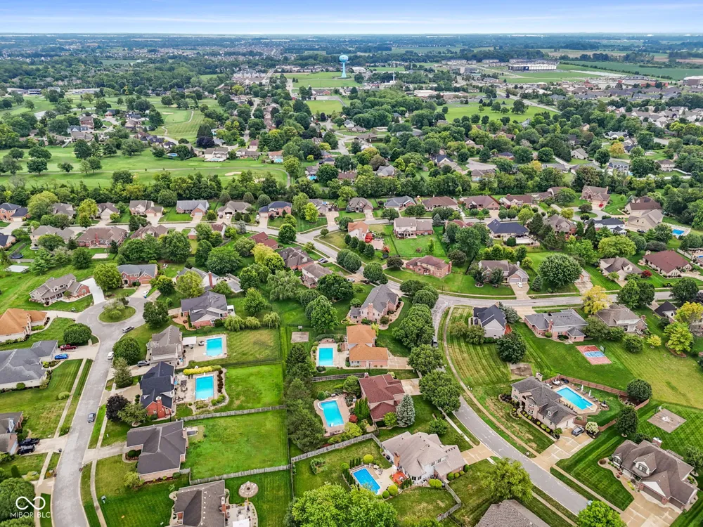 3622 Fountain View Drive Greenwood, IN 46143