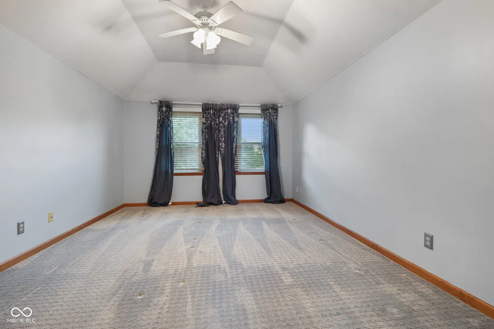 3622 Fountain View Drive Greenwood, IN 46143