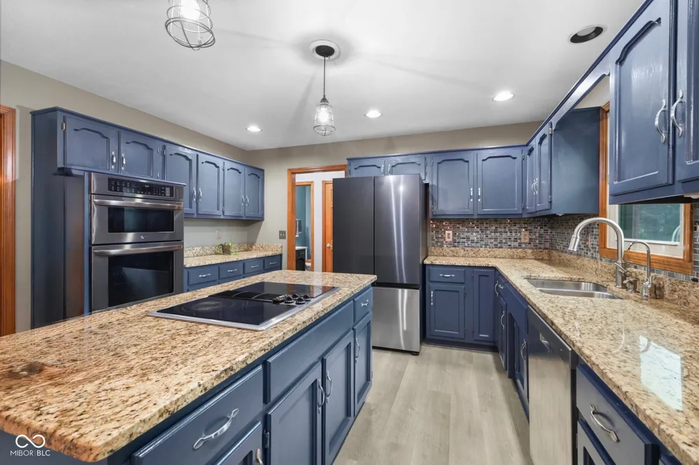 3622 Fountain View Drive Greenwood, IN 46143