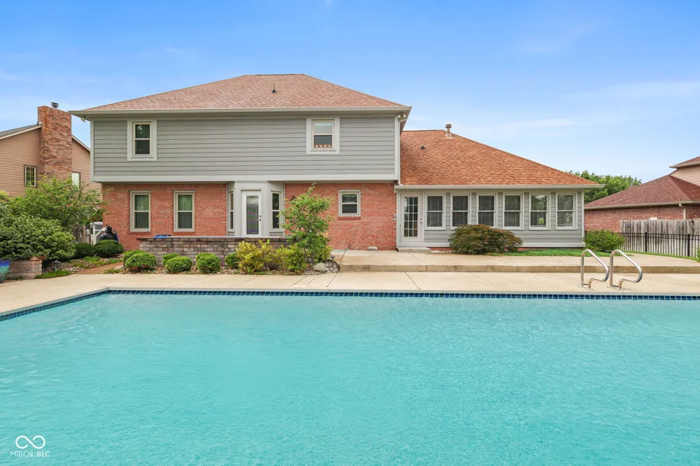 3622 Fountain View Drive Greenwood, IN 46143