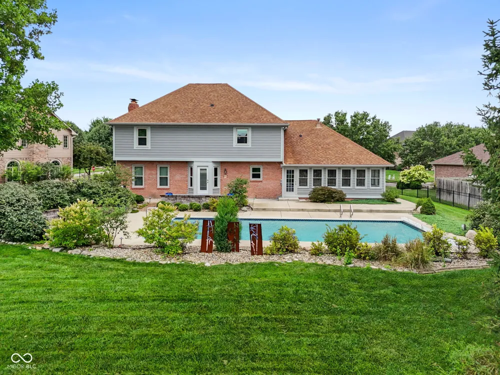 3622 Fountain View Drive Greenwood, IN 46143