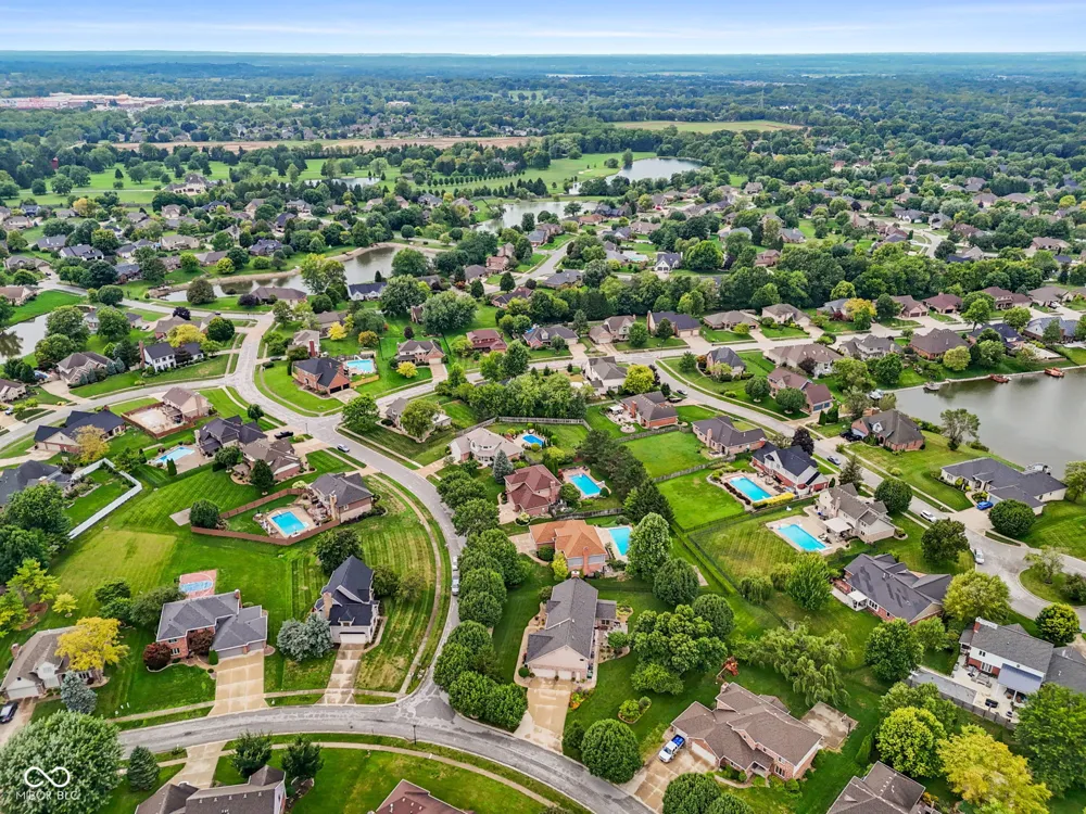 3622 Fountain View Drive Greenwood, IN 46143