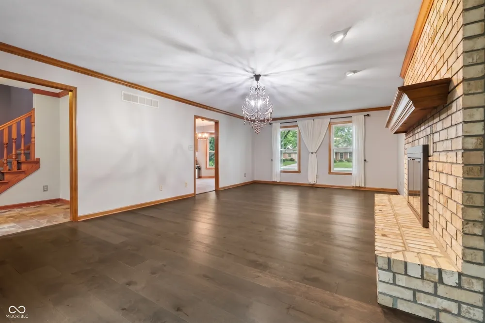 3622 Fountain View Drive Greenwood, IN 46143