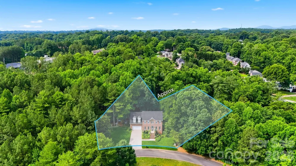 6253 Riviera Run Estates Drive Hickory, NC 28601