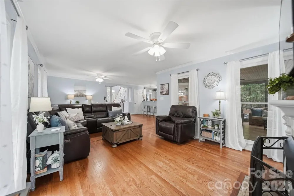 6253 Riviera Run Estates Drive Hickory, NC 28601