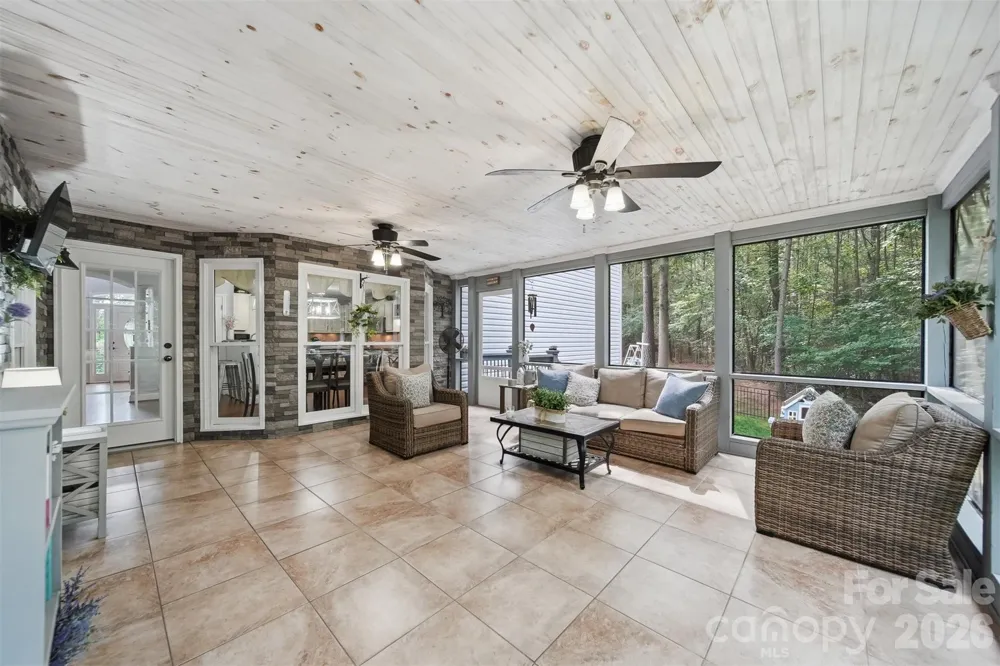 6253 Riviera Run Estates Drive Hickory, NC 28601