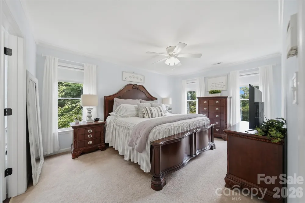 6253 Riviera Run Estates Drive Hickory, NC 28601